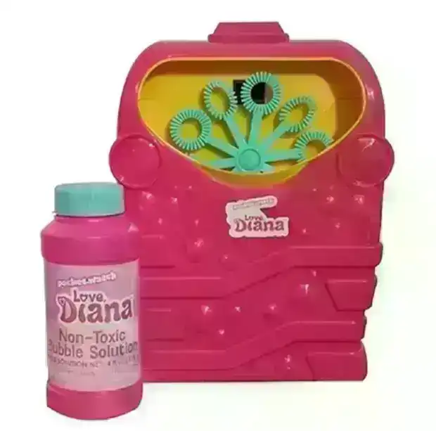 Love Diana Bubble Machine