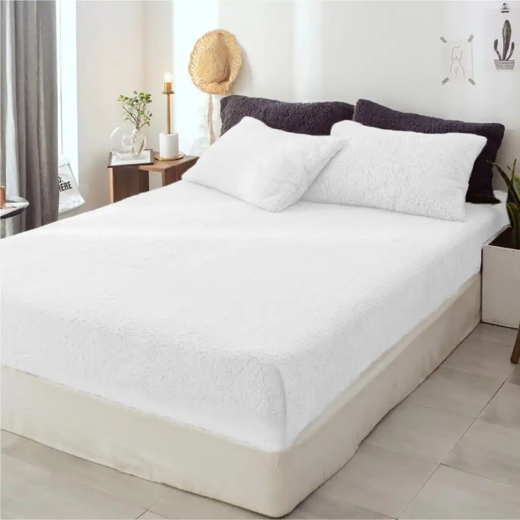Luxor White Teddy Bear Fleece Fitted Sheet + Pillowcase Set( No Flat Sheet)