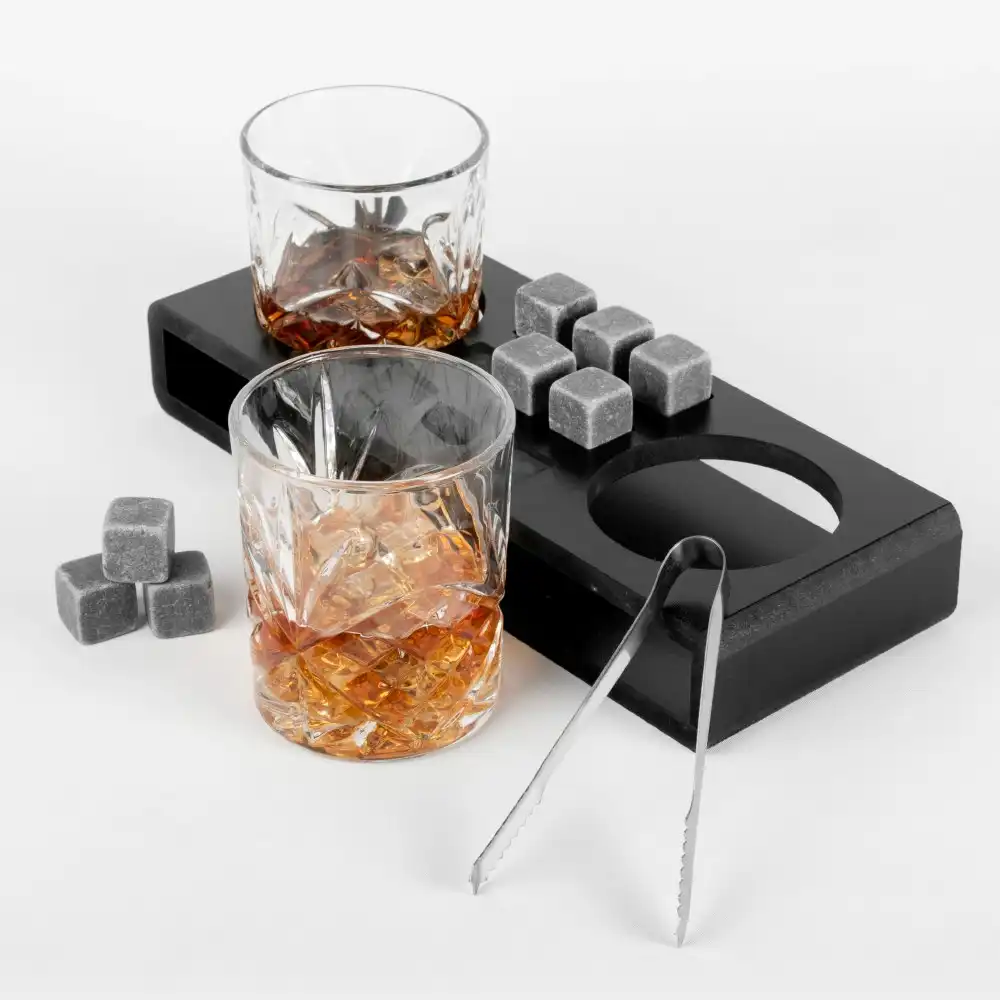 Refined Gifts Whiskey Station With 2 Crystal Glasses