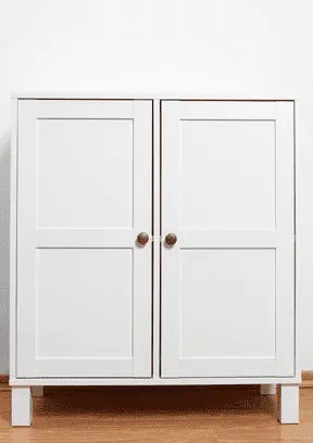 Storage Cabinets & Lockers