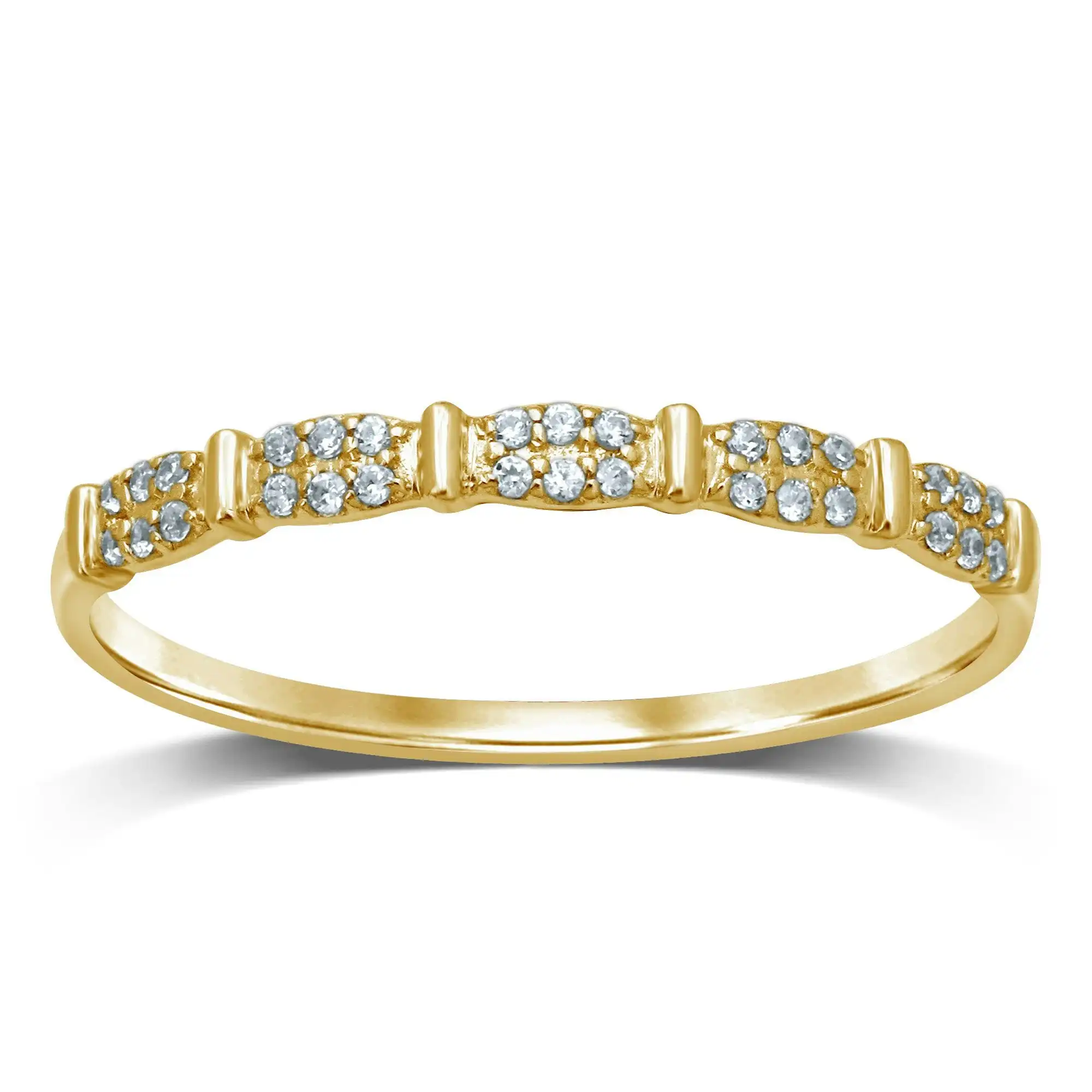 9ct Yellow Gold Diamond  Ring with 30 Brilliant Diamonds