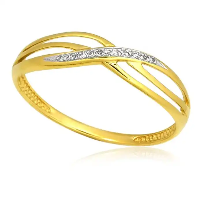 9ct Yellow Gold Diamond Ring with 13 Brilliant Diamonds