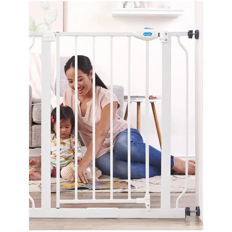 Regalo Extra Wide 96cm Safety Metal Frame Expandable Gate Children 6-24m White