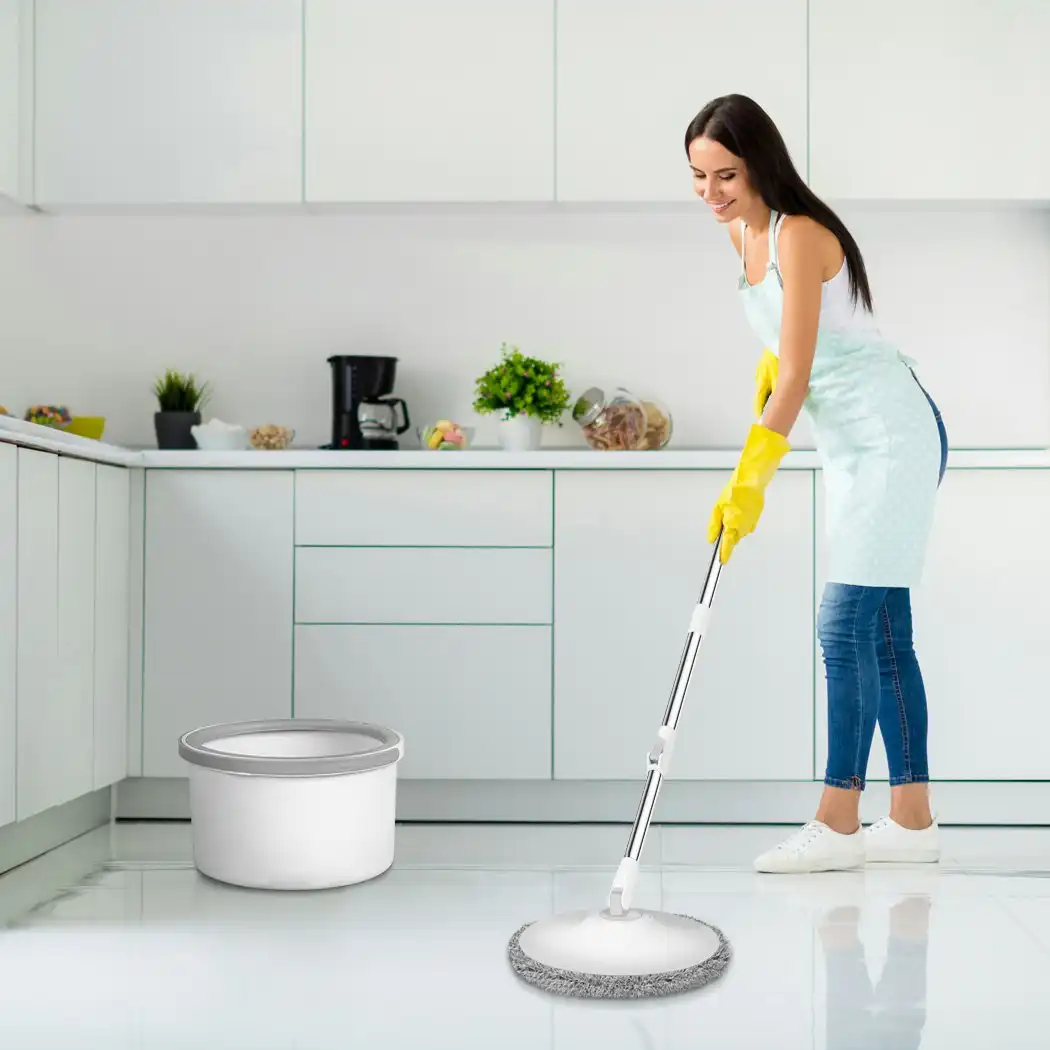 Cleanflo Spin Mop and Bucket Set Dry Wet 360° Rotating Floor Cleaning 2 Heads