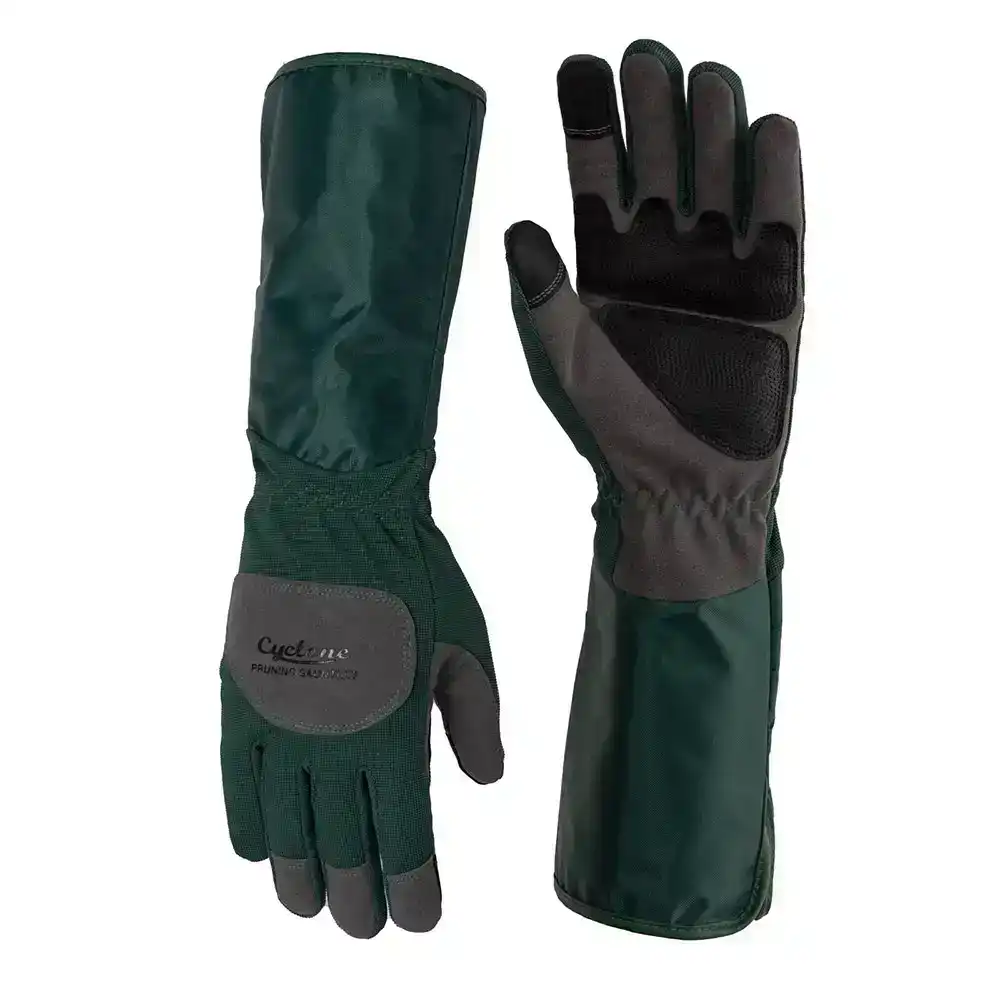 Cyclone Size Medium Gauntlet Padded Pruning/Planting/Gardening Gloves Green