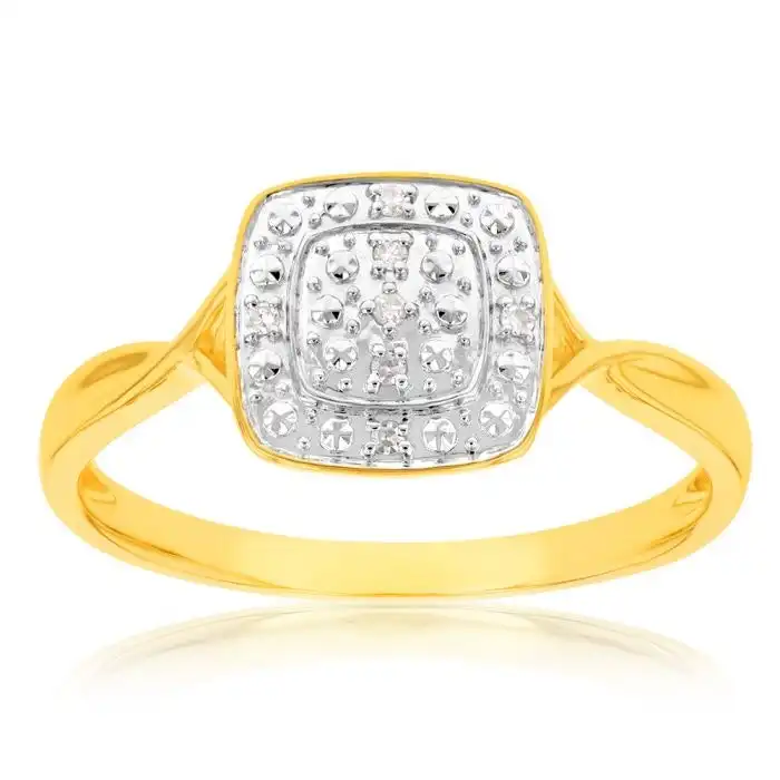 9ct Yellow Gold Diamond Cushion Shape Cluster Ring With 7 Brilliant Cut Diamonds