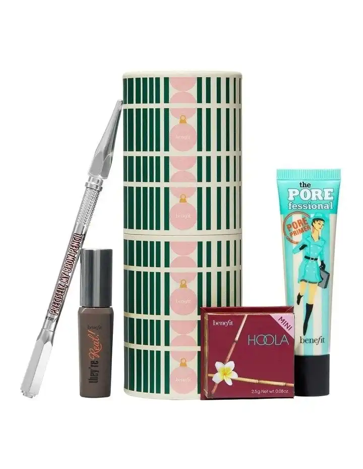 Benefit Cosmetics Giftin’ Goodies Christmas Gift Set