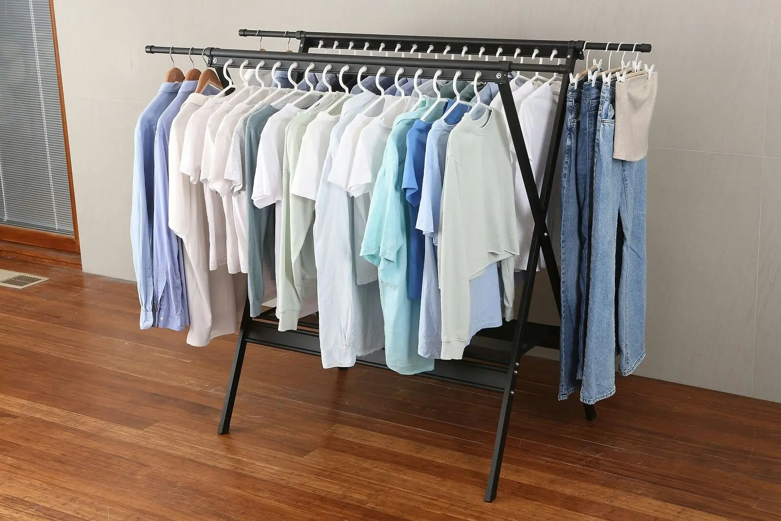 Clothes Airer Extra Large Hanger Black 30 Hangers Luca Living