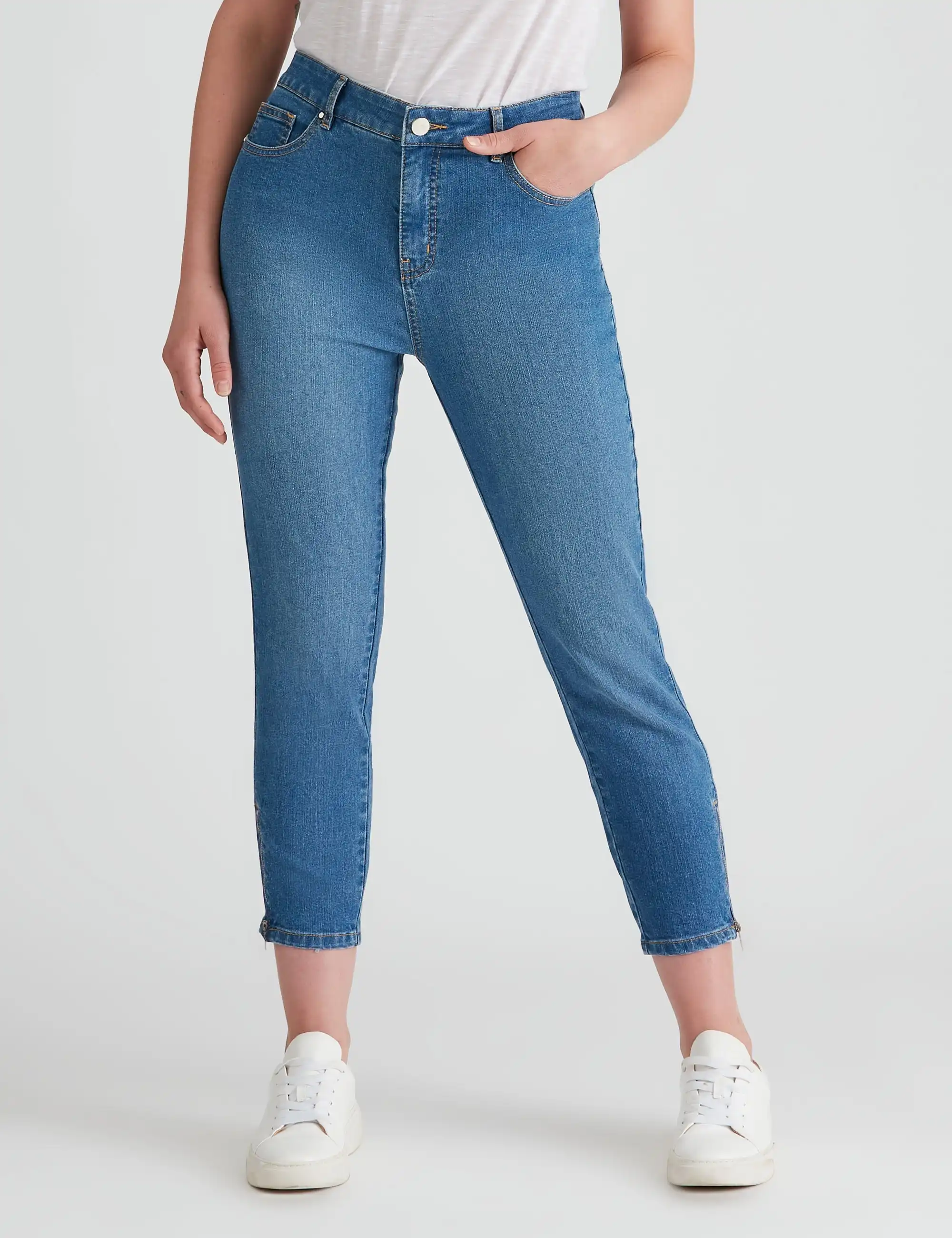 Rockmans 7/8 Length Mid Wash Jeans