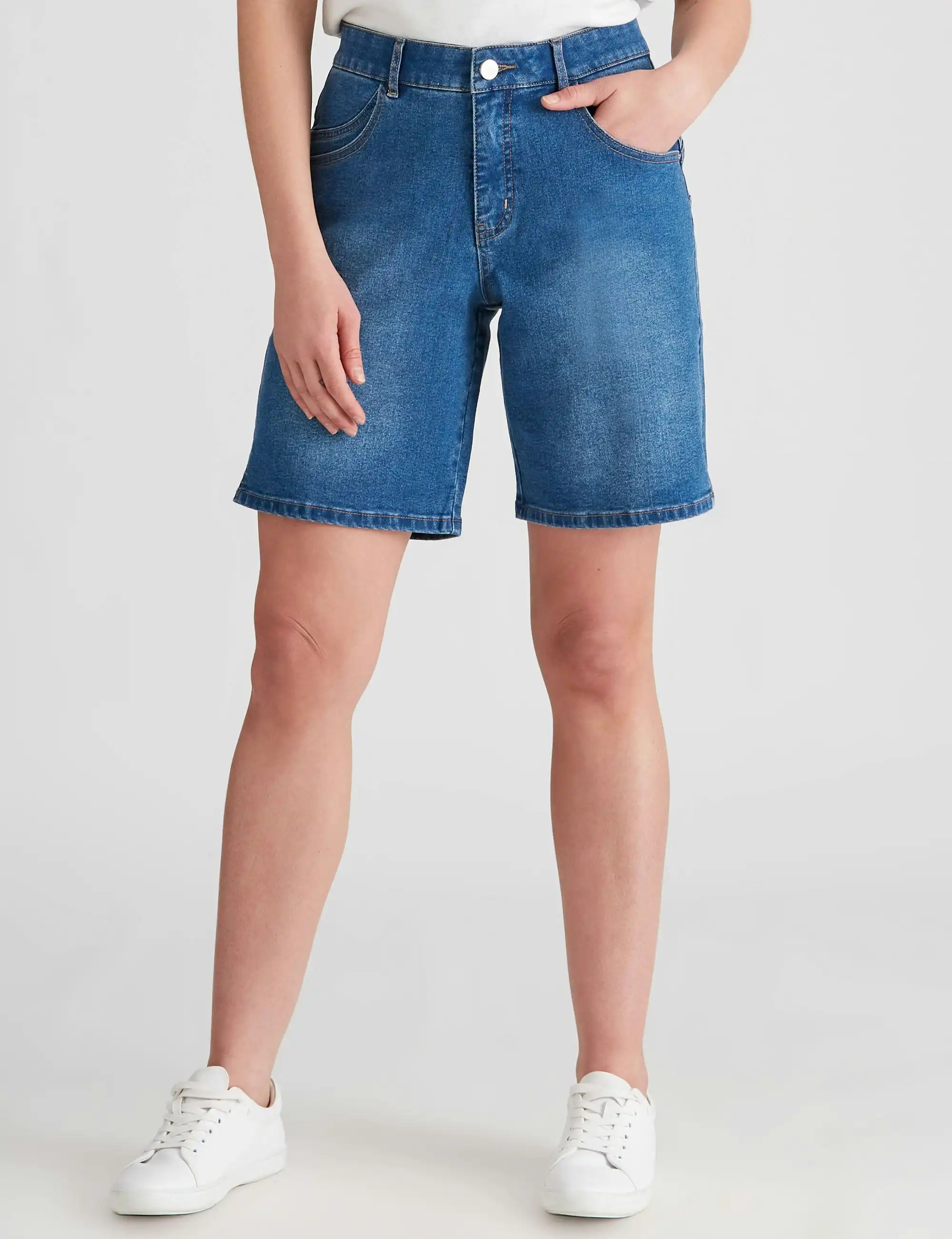 Rockmans Mid Thigh Double Pocket Basic Shorts