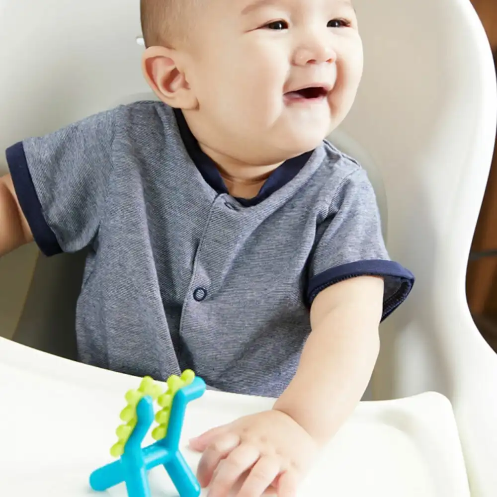 Boon Growl Silicone BPA Free Teether Baby/Infant/Newborn Teething Toy Dragon 0m+