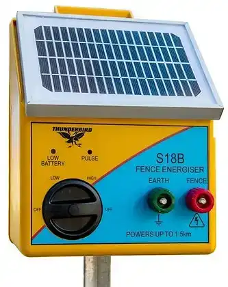 Thunderbird Solar 2.5km Electric Fence Energiser