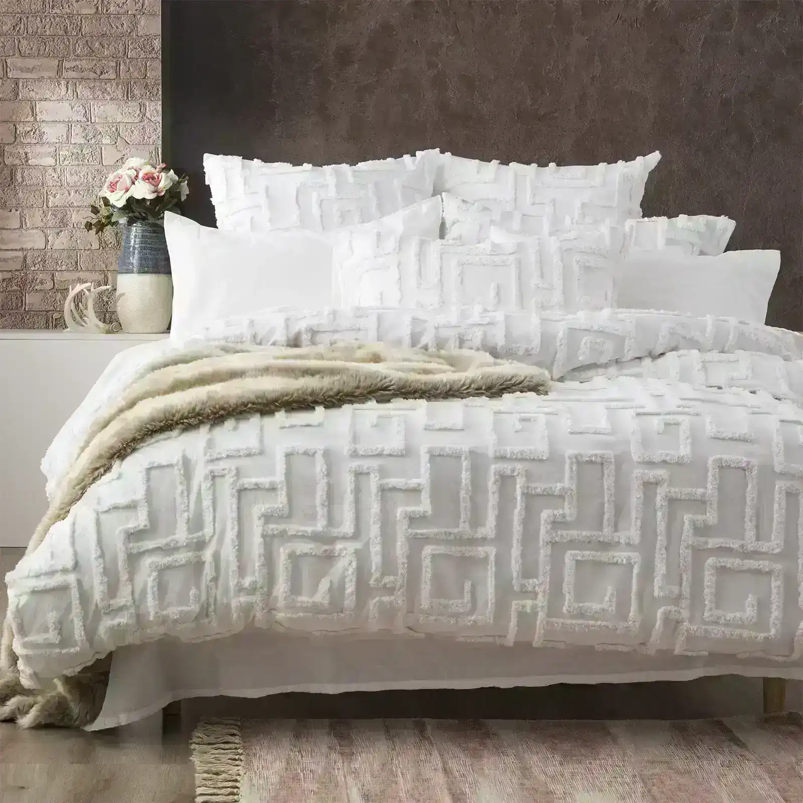 Renee Taylor Riley Queen Bed Quilt Cover VT Washed Cotton Chenille Tufted White