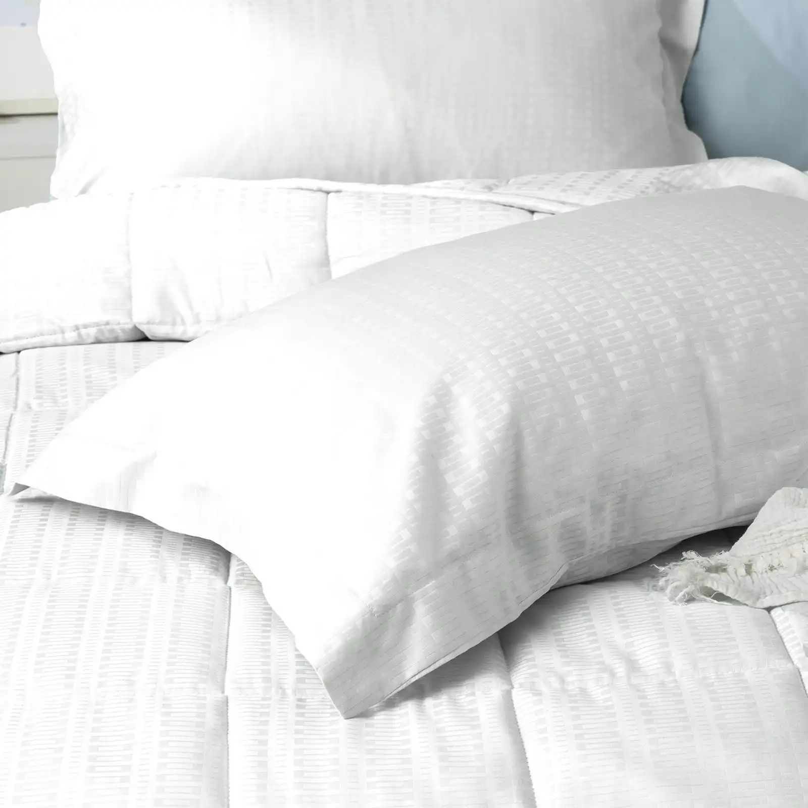 Ddecor Home Binary Queen Bed Comforter Set 500TC Cotton Jacquard Bedding White