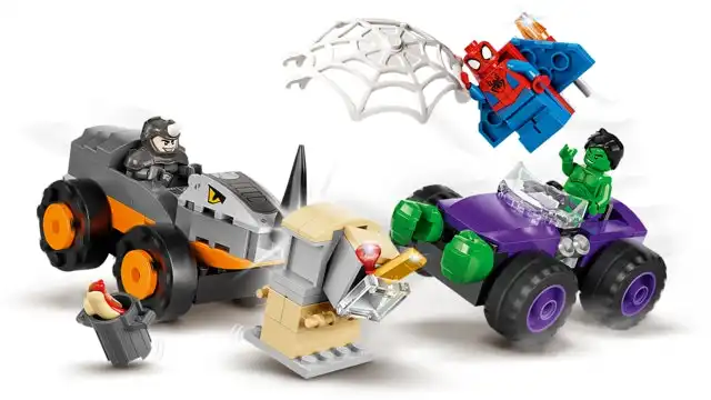 LEGO Superheroes Hulk Vs. Rhino Truck Showdown 10782