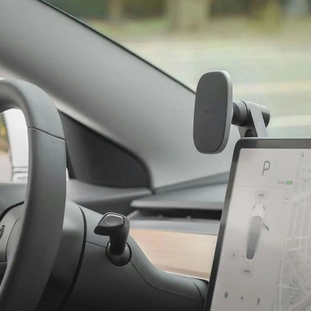 Moshi SnapTo Universal Car Vent/Dashboard/Windshield/Tesla Monitor Mount Grey